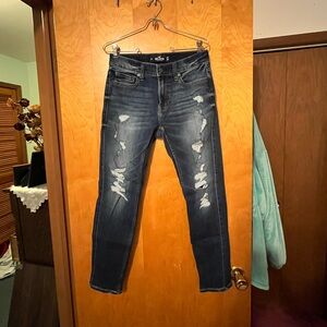 29x30 Hollister Dark-Wash Distressed Jeans